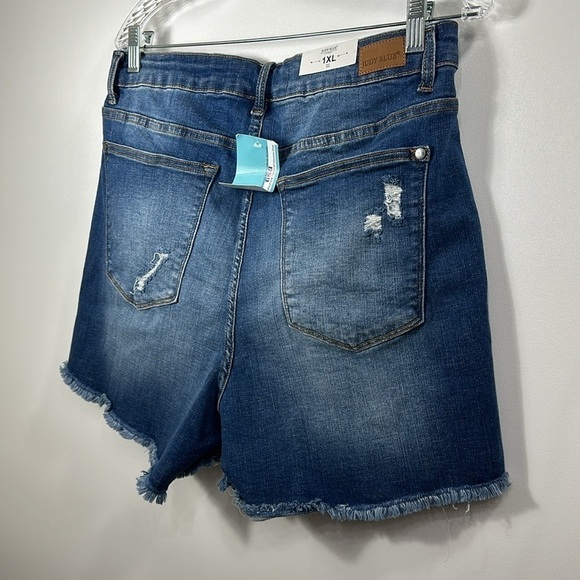 Judy Blue high rise leopard patchwork denim Raw hem shorts size 1XL.NWT - Picture 10 of 11